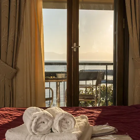 艾克洛亚丽别墅酒店 3*