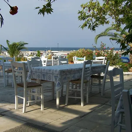 Akroyali & Апарт-отель Messinia