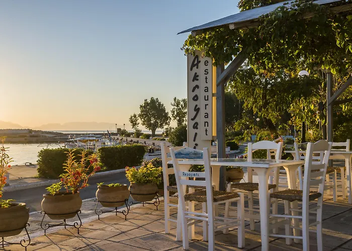 Apart-hotel Akroyali &