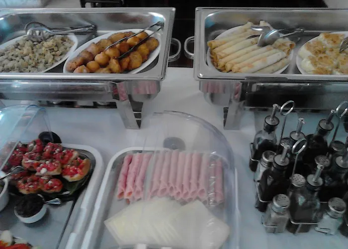 Akroyali & Aparthotel Messinia