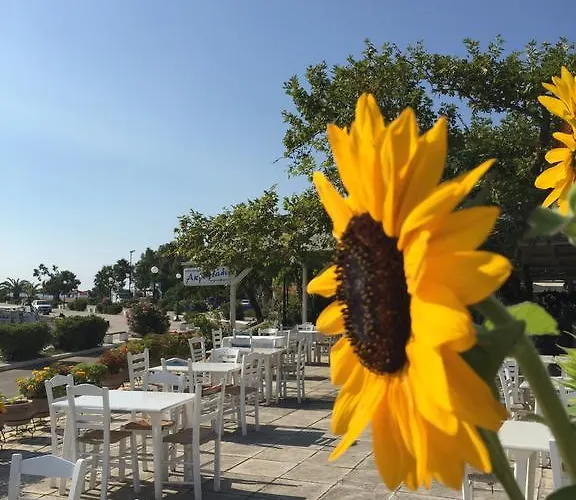 Apart-hotel Akroyali &