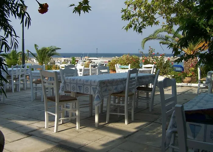 Akroyali & Aparthotel Messinia